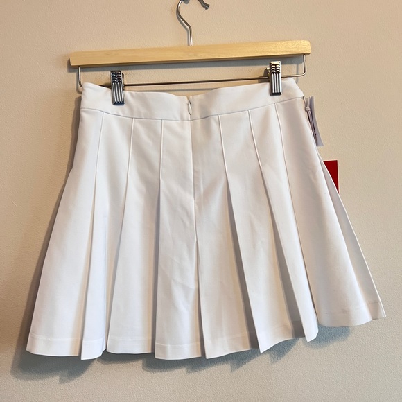 ARITZIA PLEATED OLIVE SKIRT - Picture 4 of 4